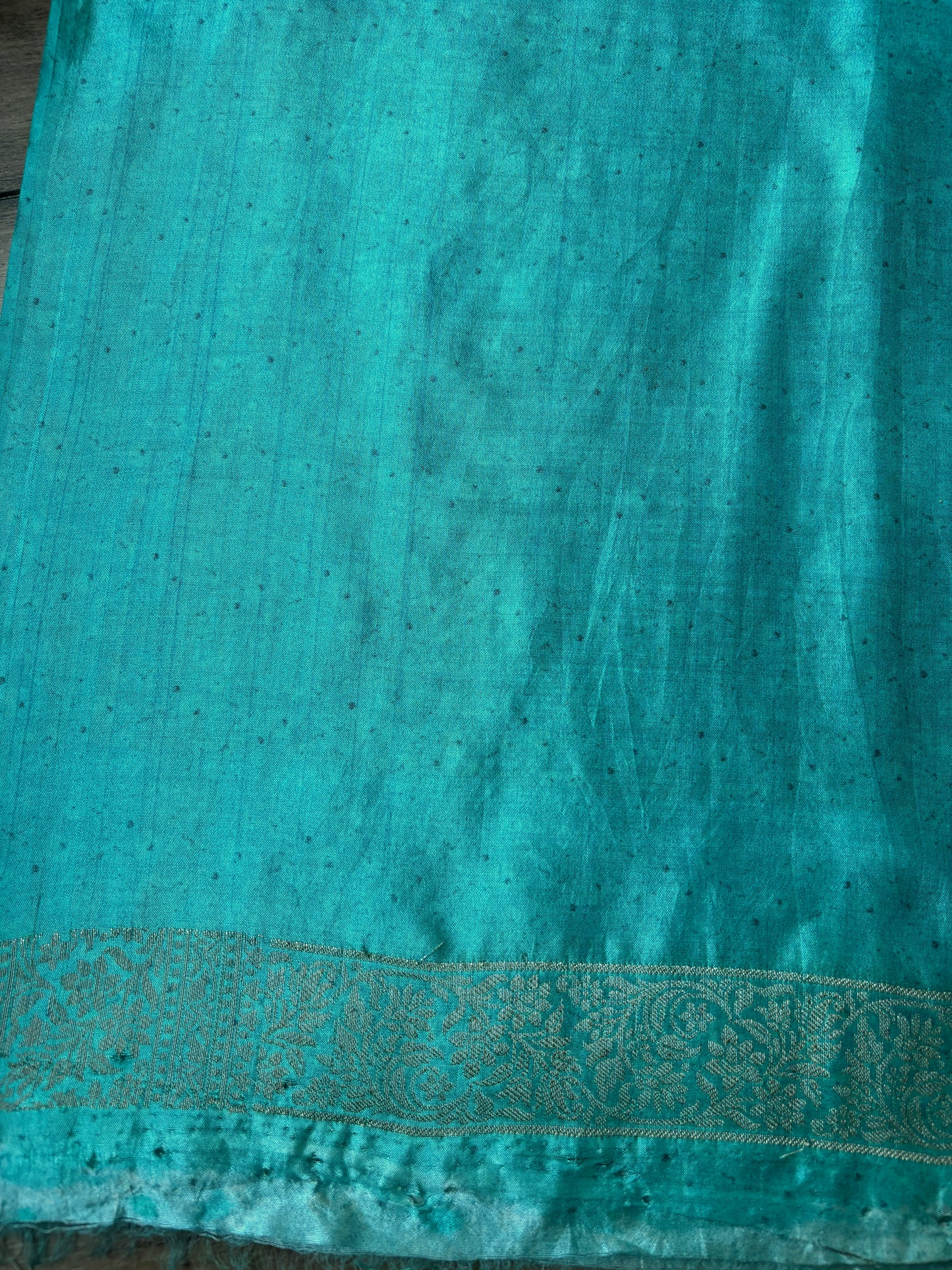 Chiniya Blue-Grey Floral (Golden Booti) Saree