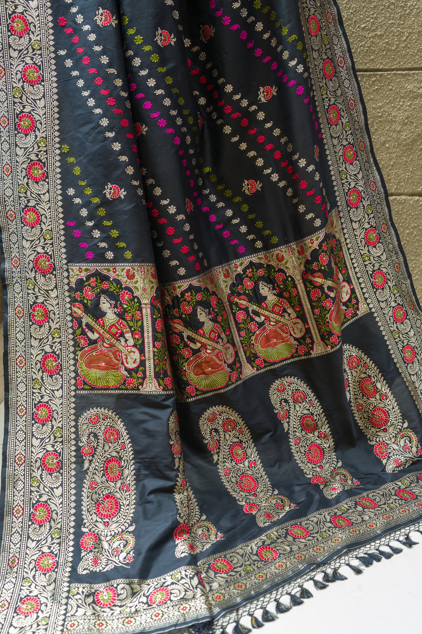 Katan Kadhua Meenakari (Black) Saree