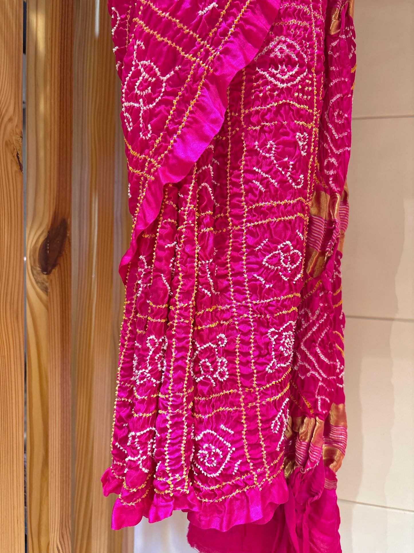 Gajji Gharchola Rani Bandhani Saree