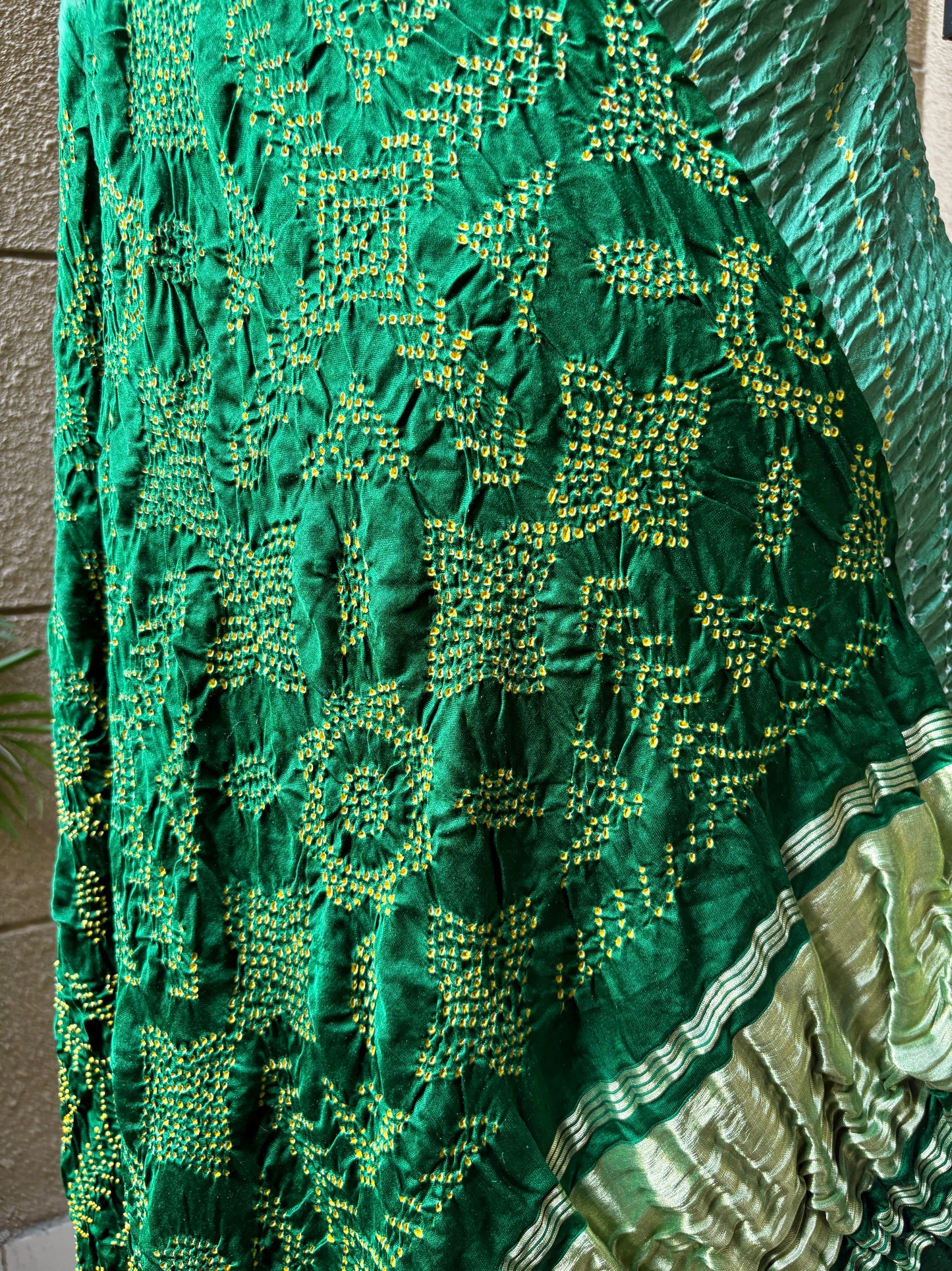 Gajji Ombre Green Rai Dana Bandhej Saree