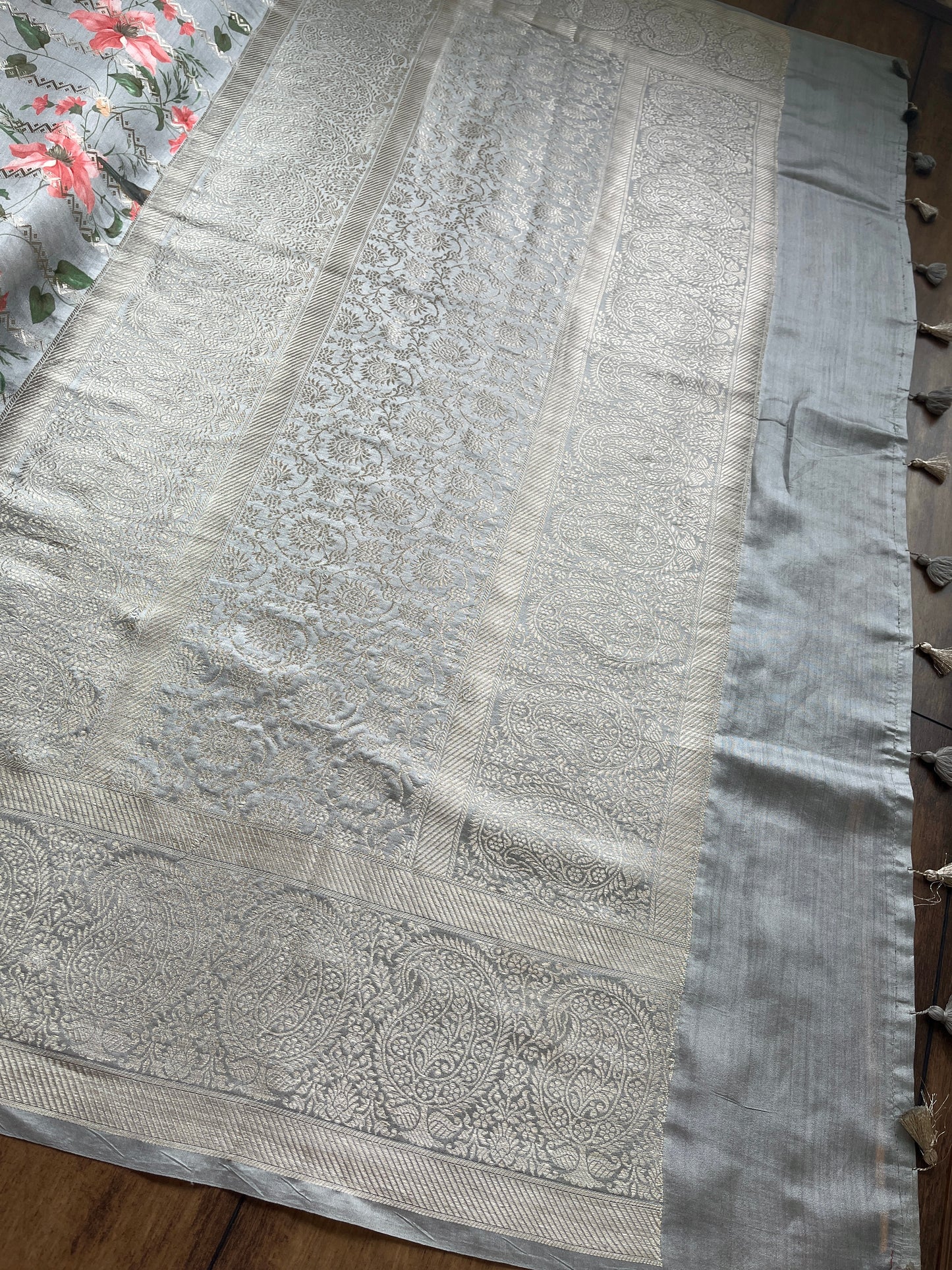 Chiniya Print Weaving Grey Saree