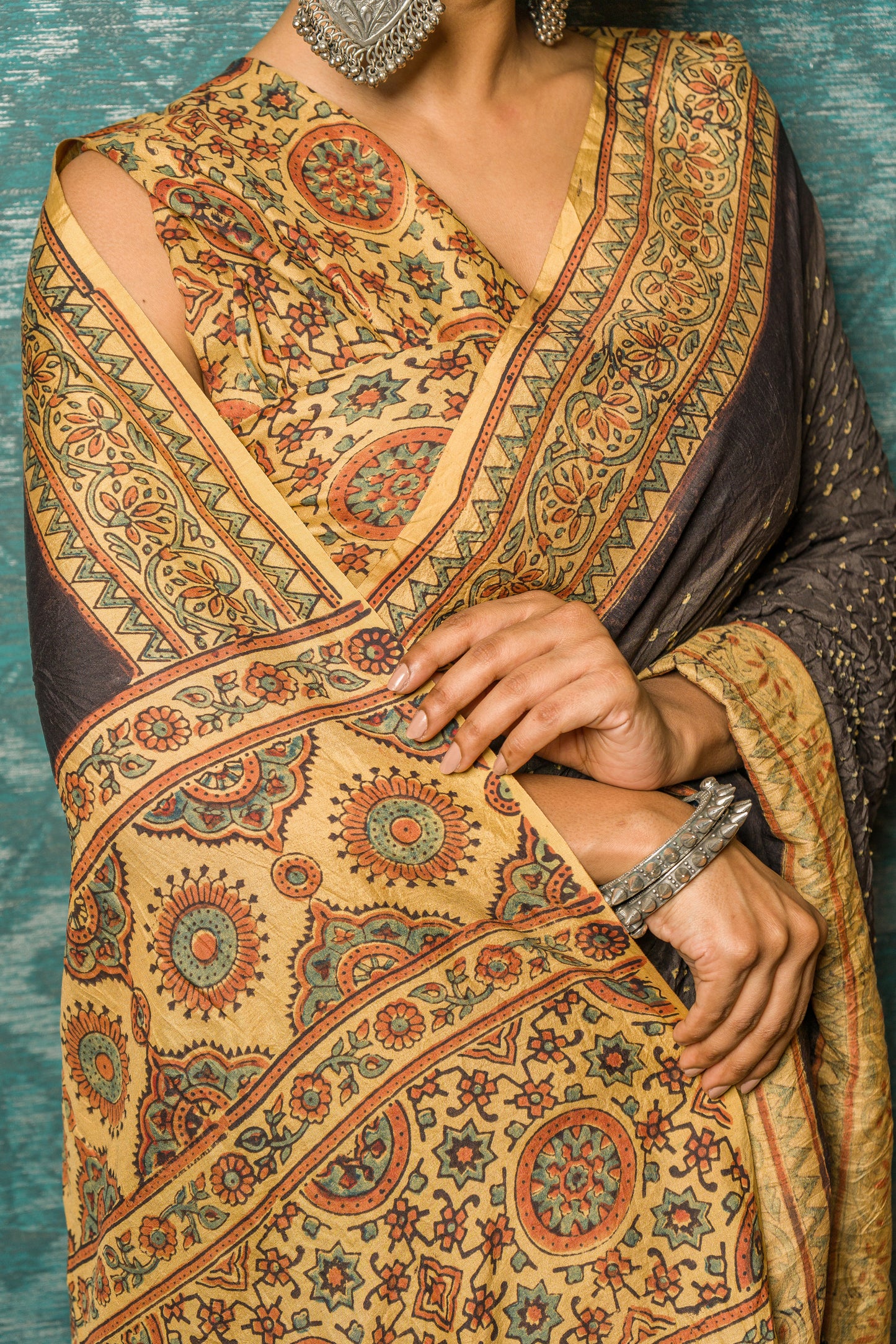 Chiniya Ajrakh Bharti Bandhej Saree