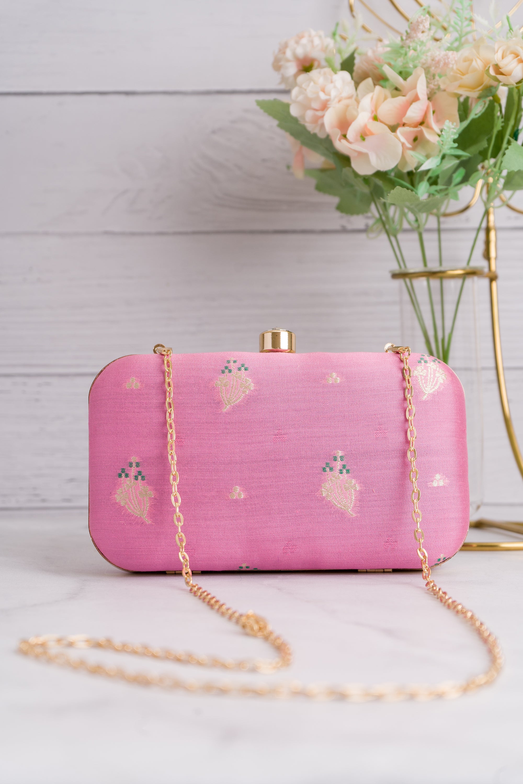 Baby pink clutch new arrivals